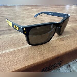 Oakley Pittsburgh Steelers Holbrook Sunglasses